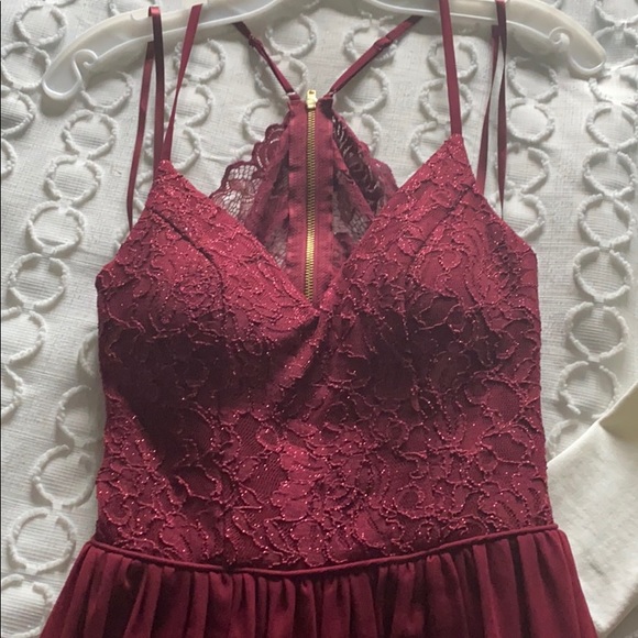 Gown - Picture 2 of 4